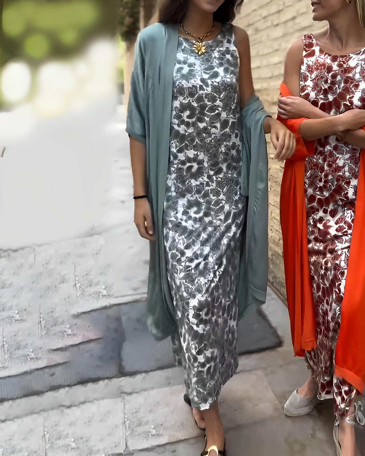 Elegant Two-Piece Suit with Vintage Print