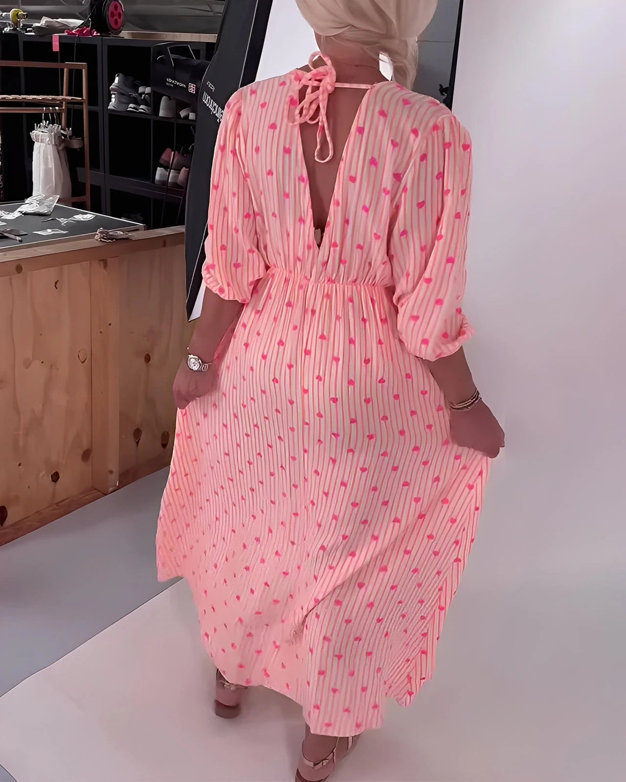 Elegant V-Neck Dress with Heart Print & Short Sleeves