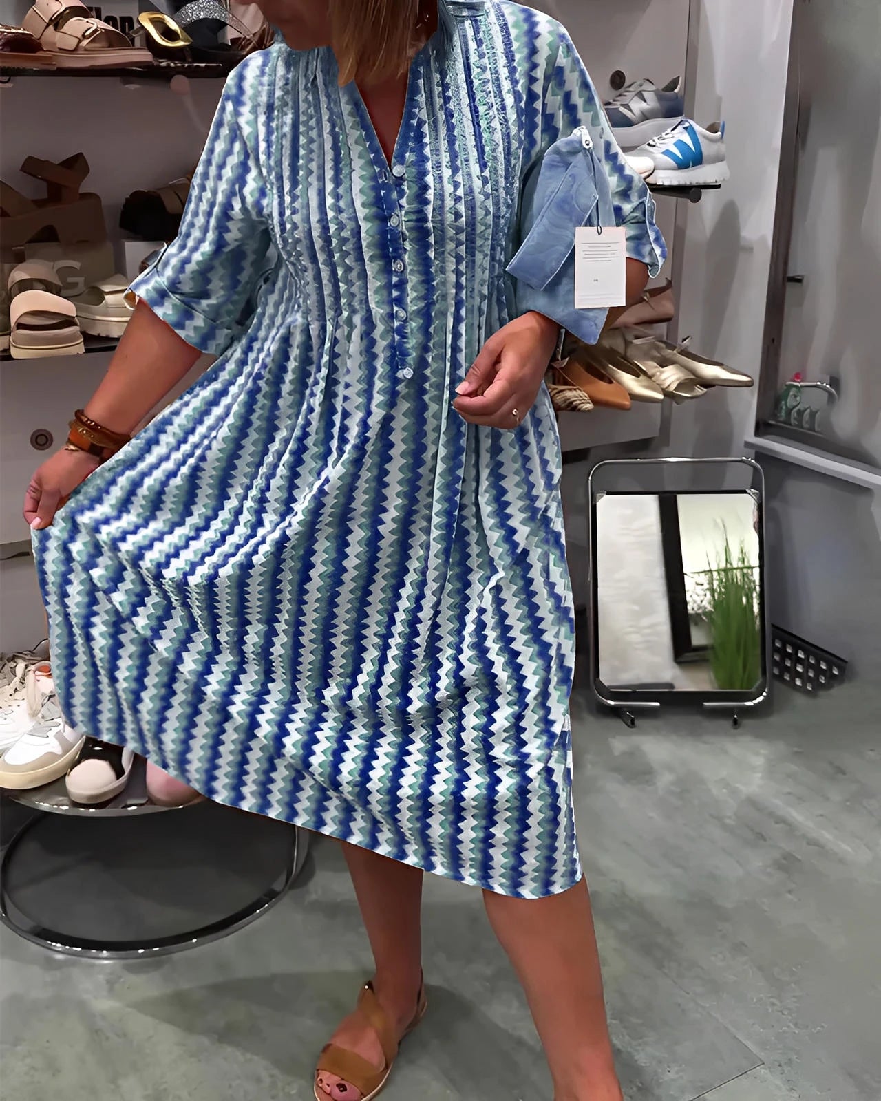 Wave Pattern Knit Dress with Long Sleeves and Side Split