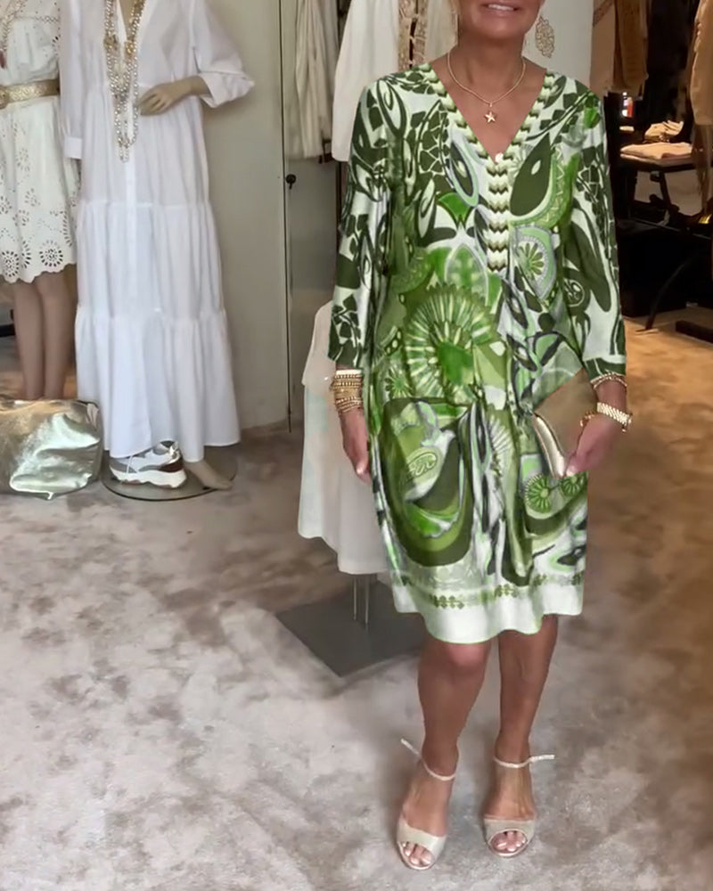 V-Neck Midi Dress Dress with Retro Print