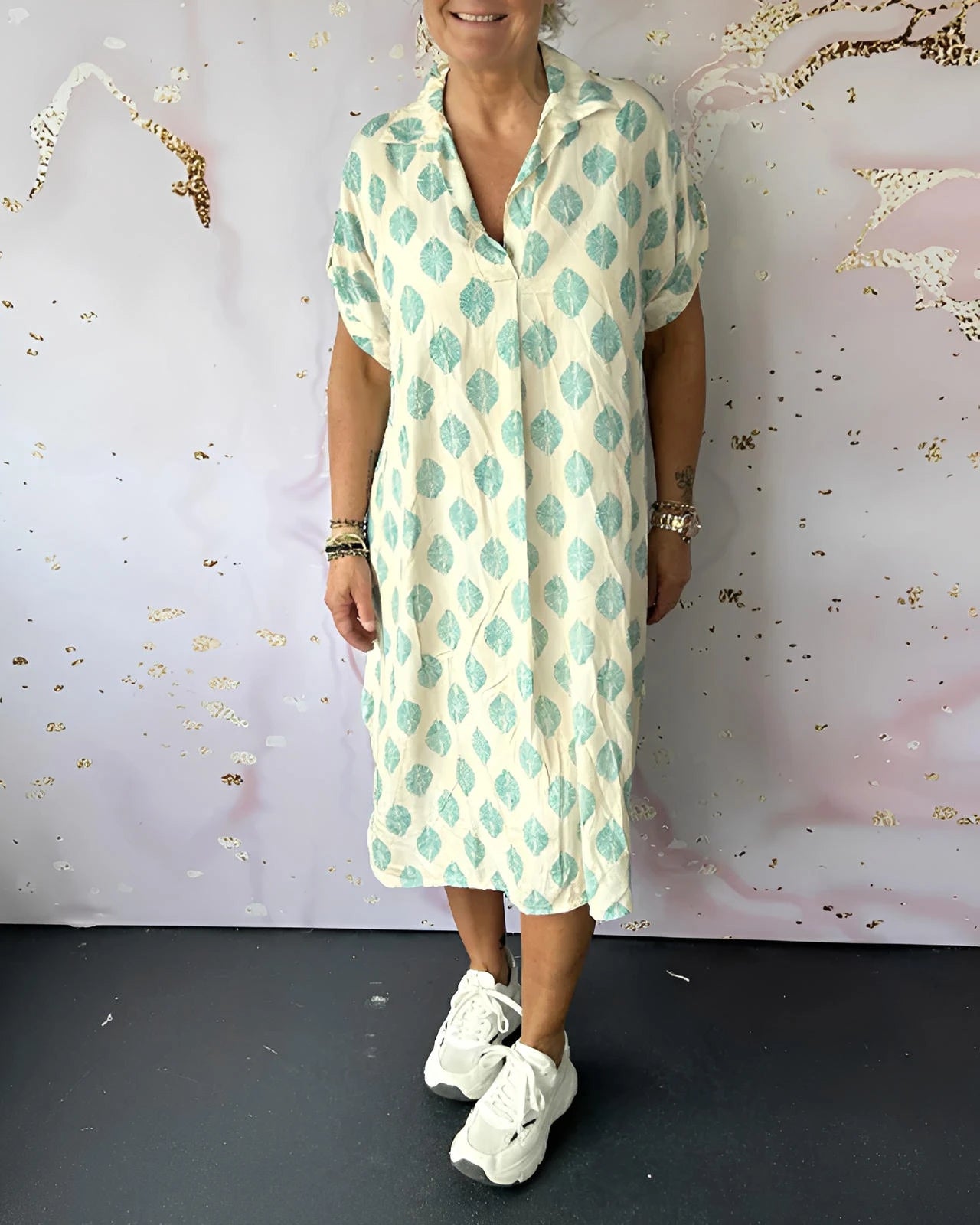 Short Sleeve Loose-Fit Dress with Notched Lapel Collar