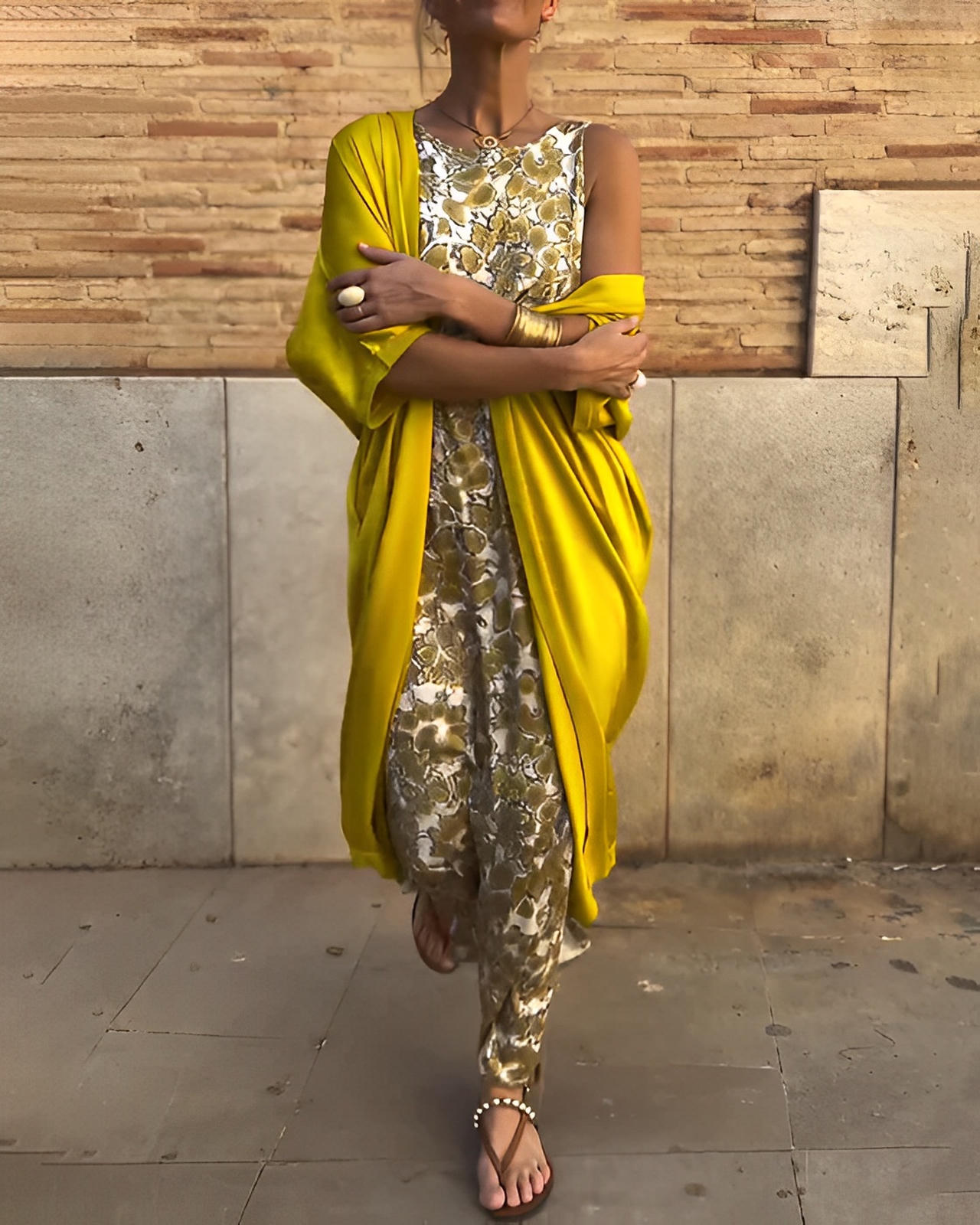 Elegant Two-Piece Suit with Vintage Print