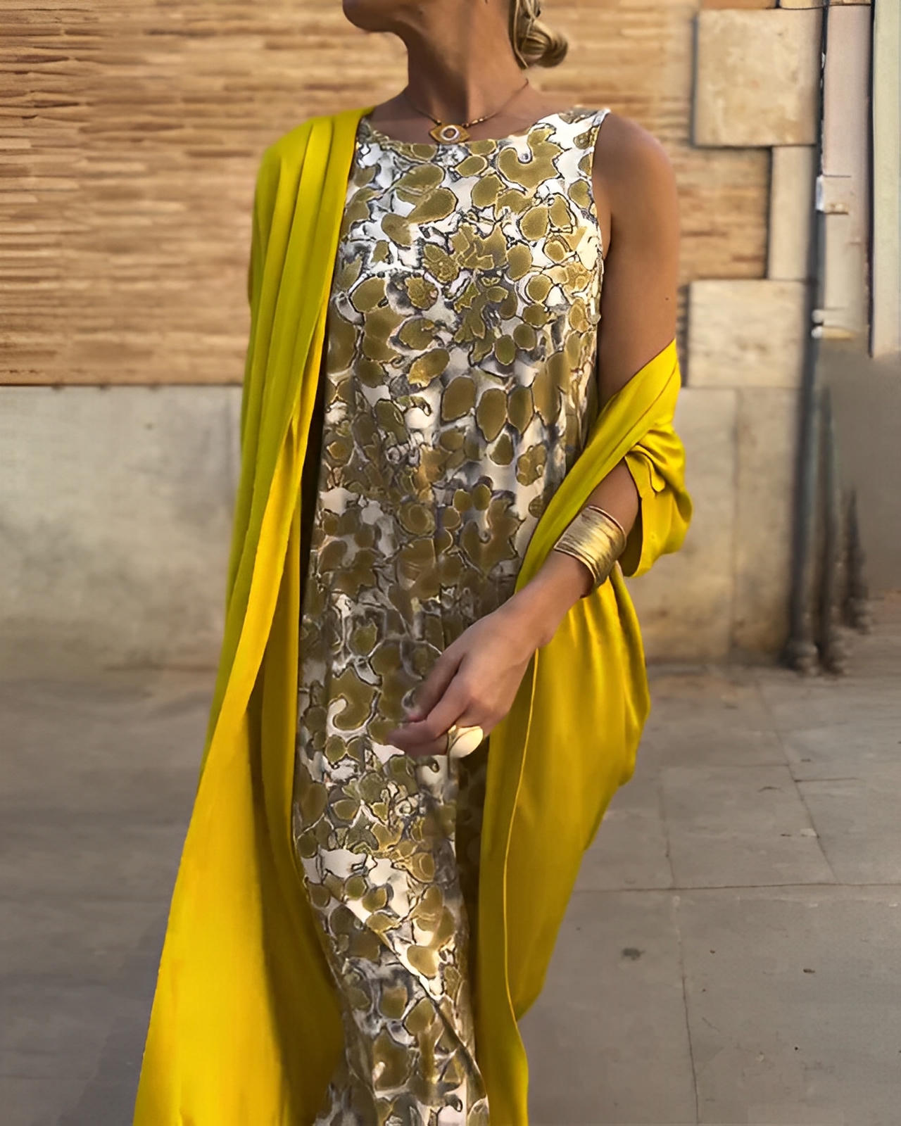 Elegant Two-Piece Suit with Vintage Print