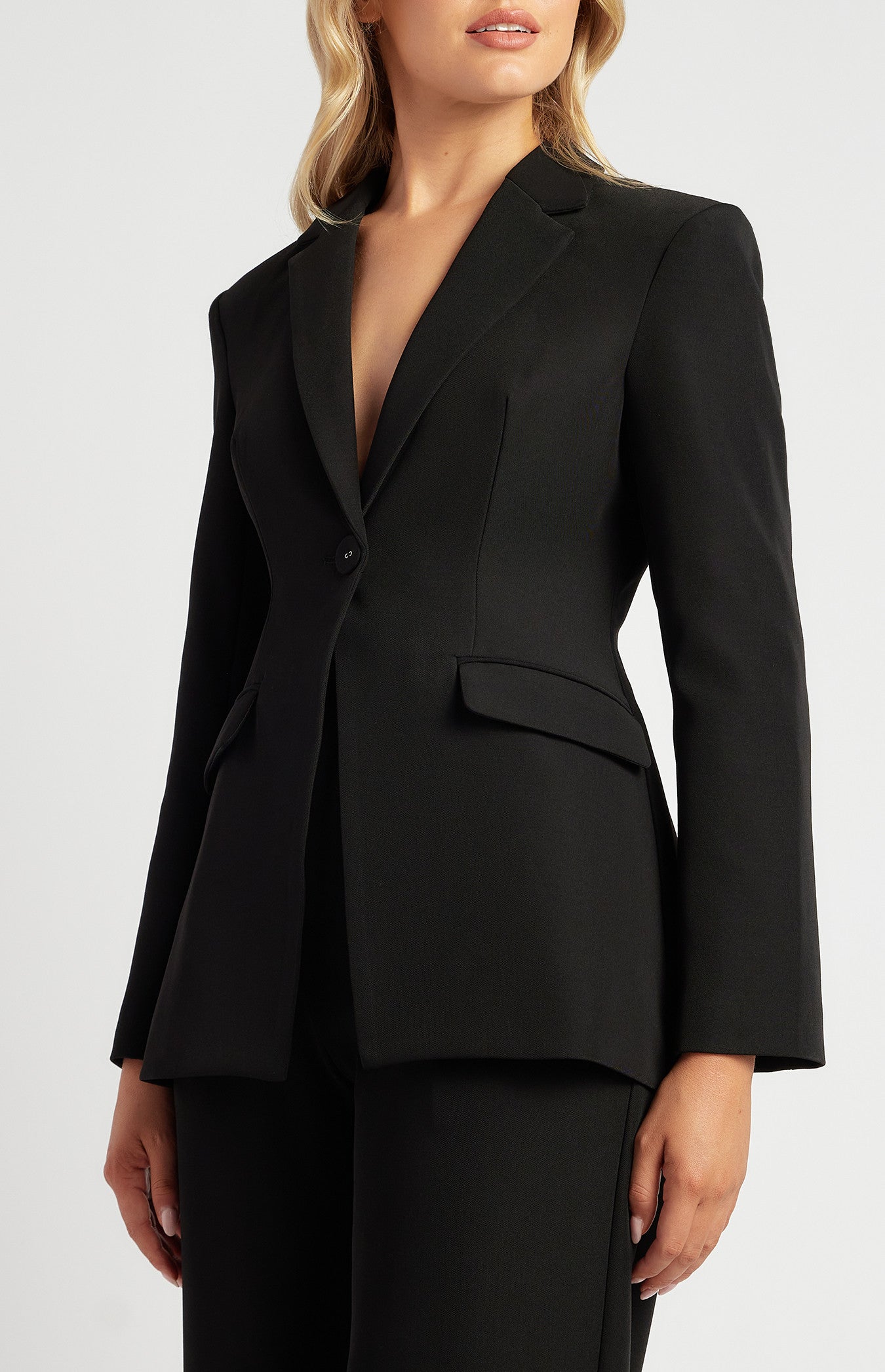 Shoulder Pad Detail Cinched Waist Tailored Look Blazer