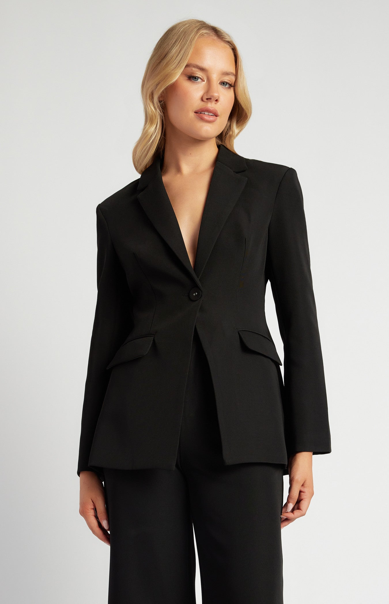 Shoulder Pad Detail Cinched Waist Tailored Look Blazer