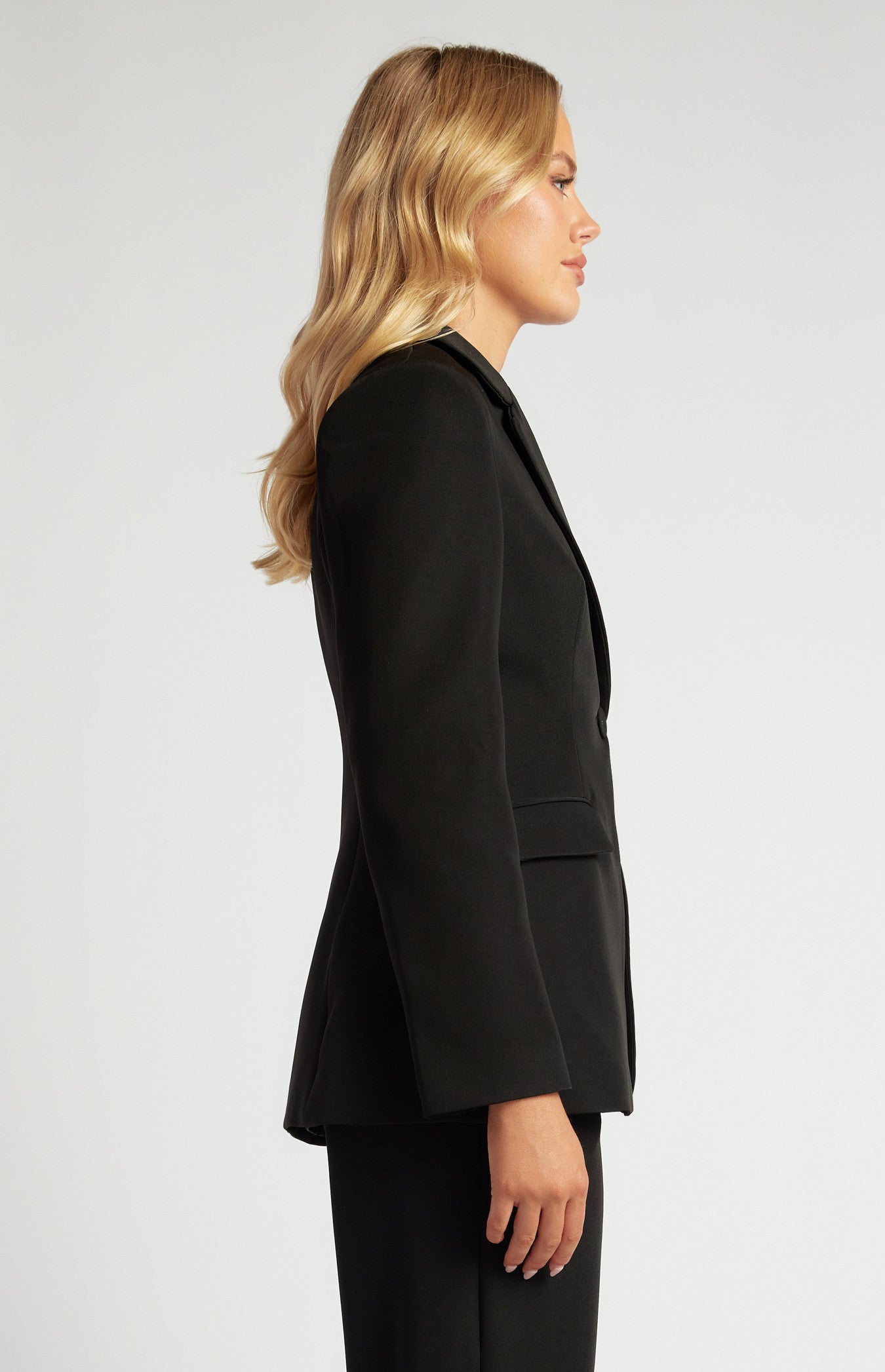 Shoulder Pad Detail Cinched Waist Tailored Look Blazer