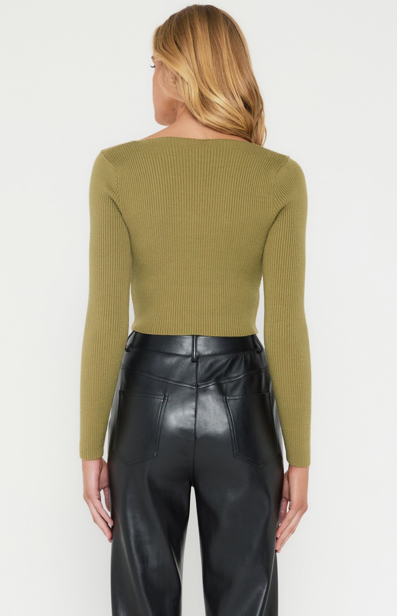 V-Neckline Long Sleeve Basic Knit