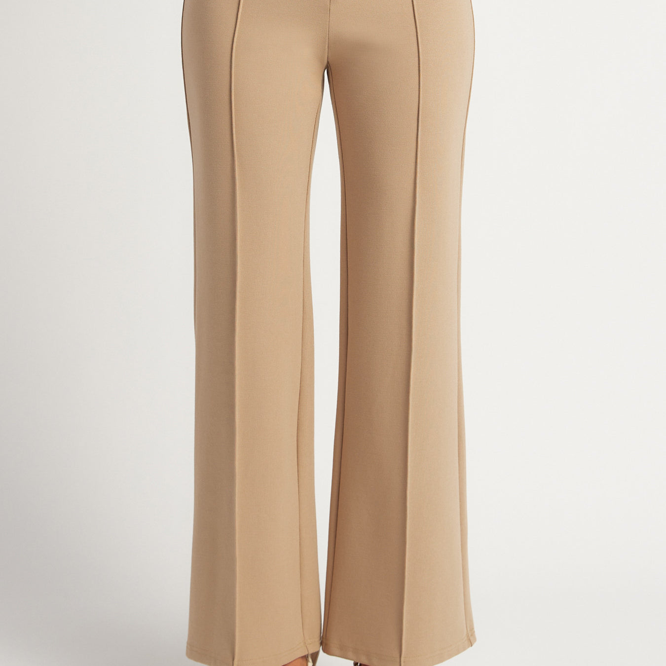 Stretch Fabric Front Seam Detail Pants