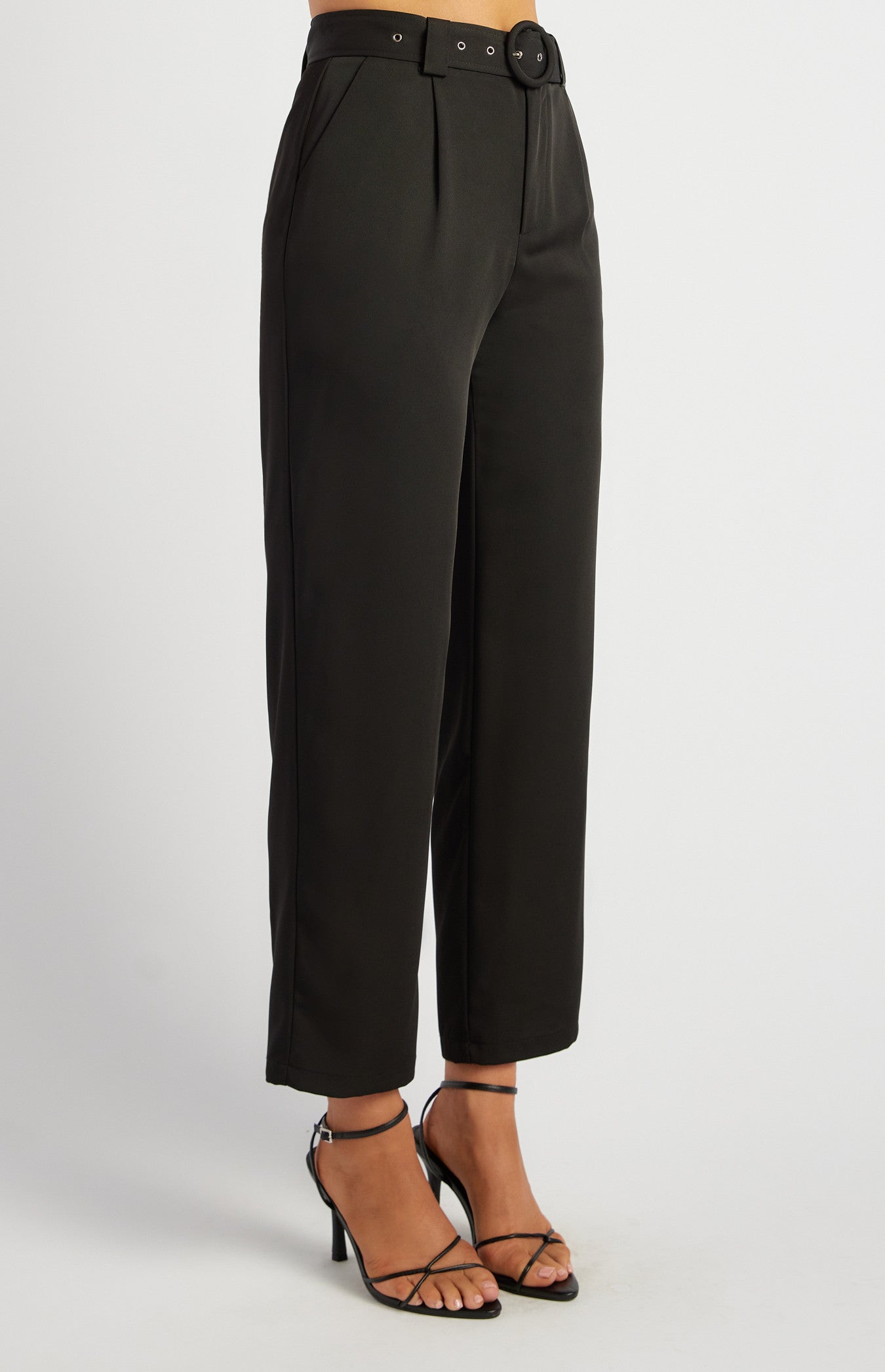 High-Waisted Tapered Pants with Round Self-Fabric Buckle