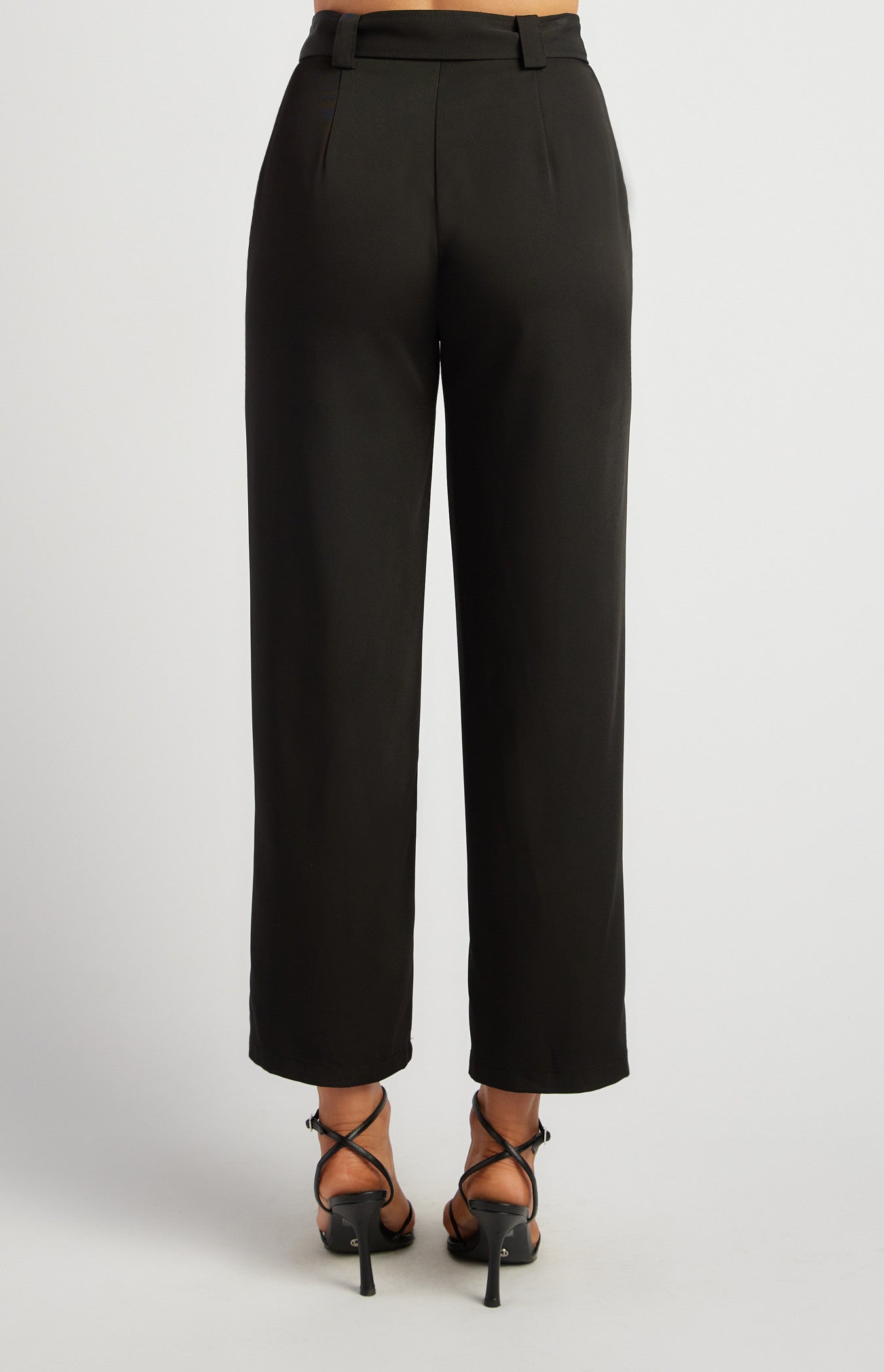 High-Waisted Tapered Pants with Round Self-Fabric Buckle