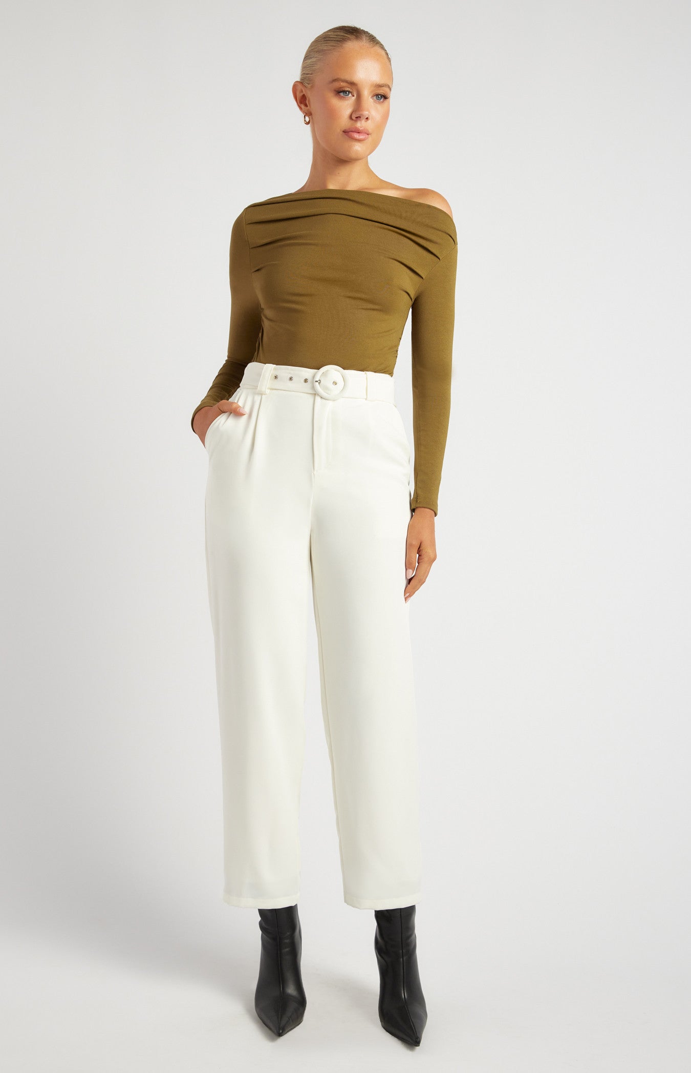 High-Waisted Tapered Pants with Round Self-Fabric Buckle