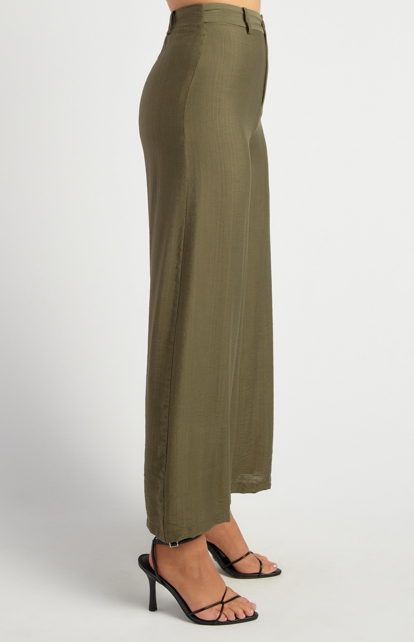 Elastic Back Waist Textured Pants with Marble Button