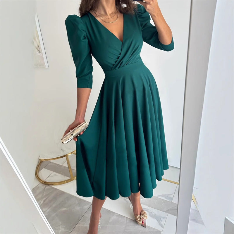 Women's pleated waist-cinching V-neck midi dress