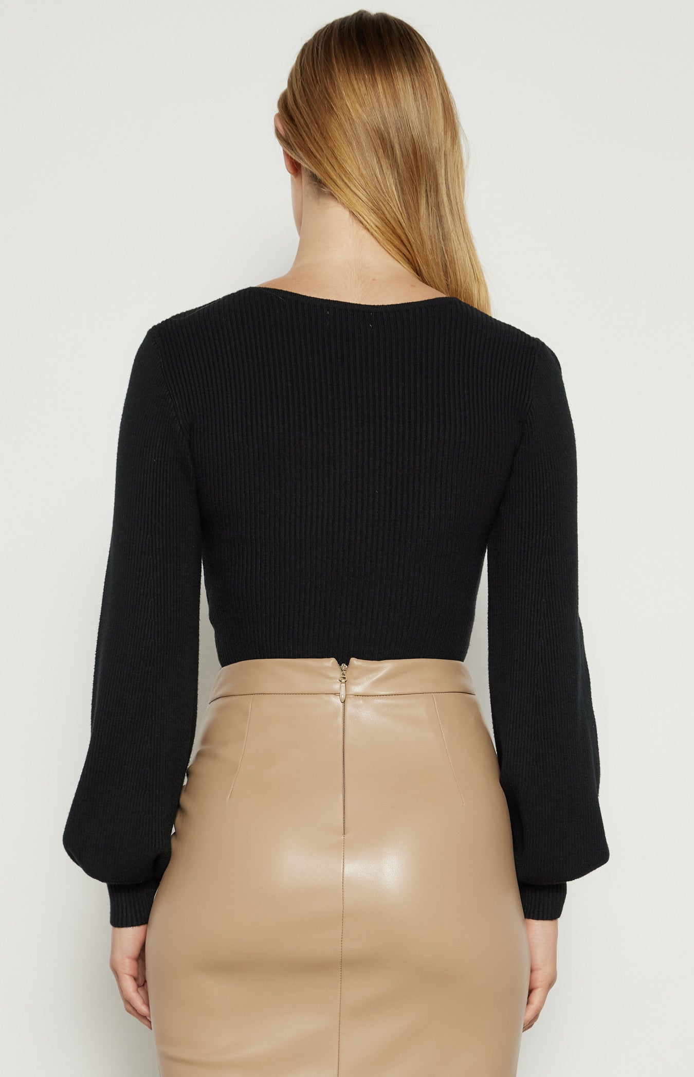 Scoop Neckline Bubble Sleeves Knit Top