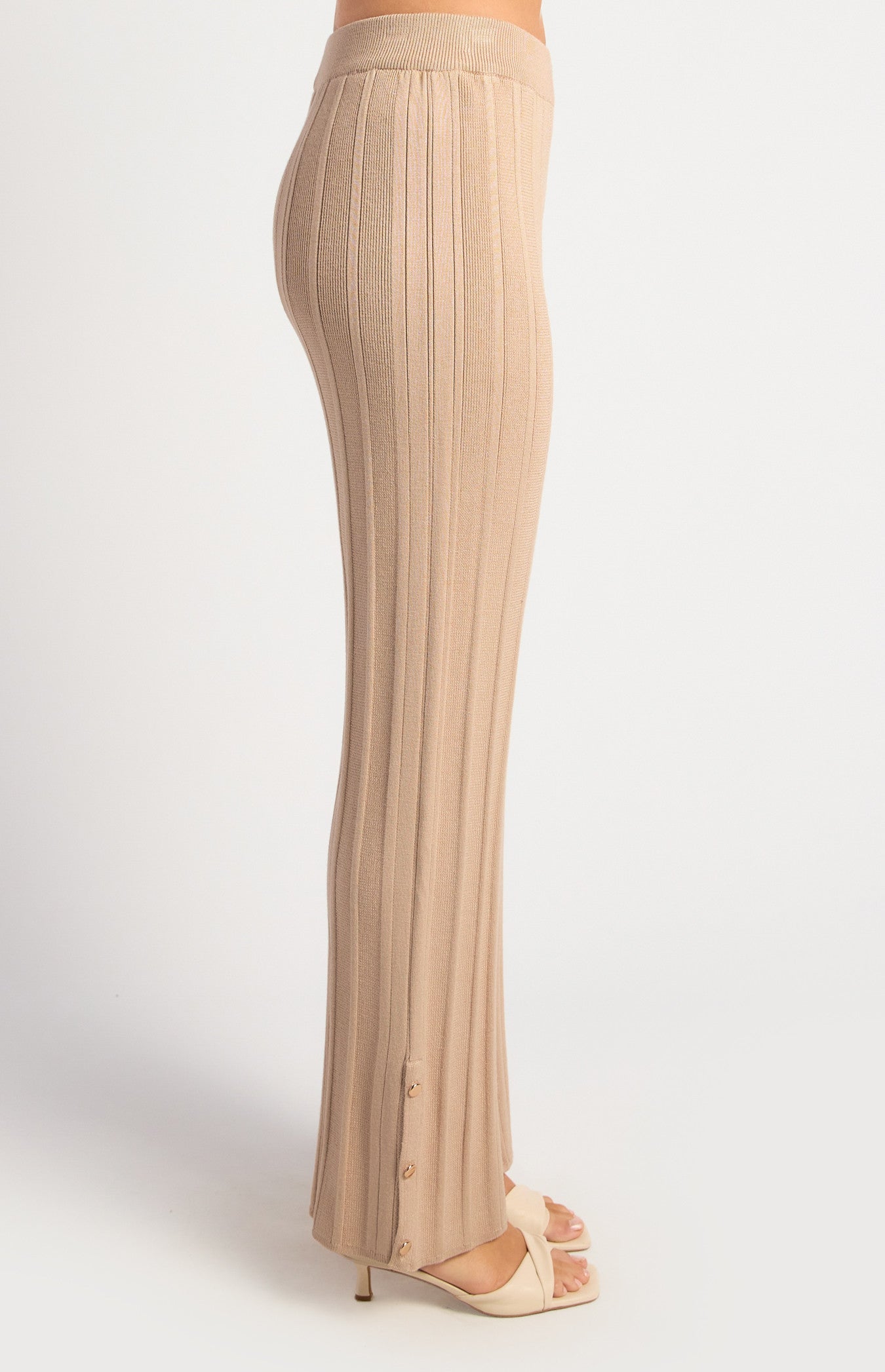 Wide Rib Gold Button Detail Knit Pants