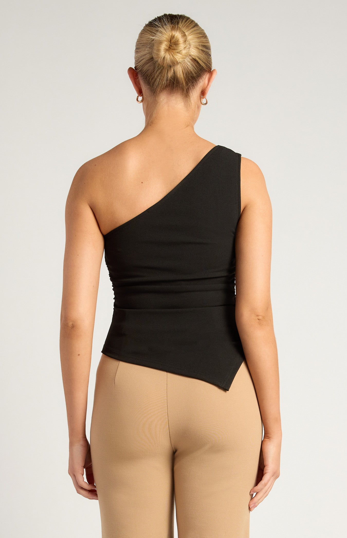 Gold Buckle Asymmetric Hem Jersey Top