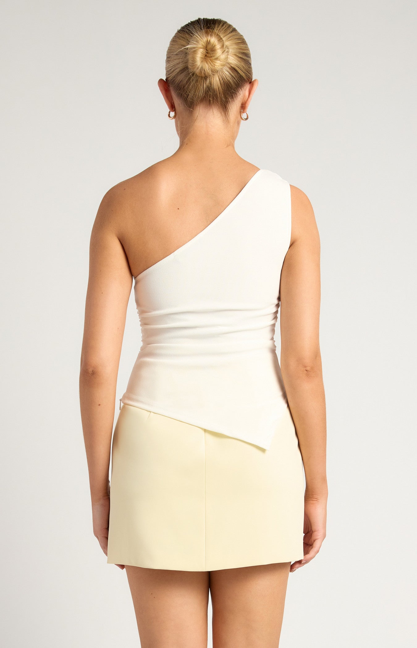 Gold Buckle Asymmetric Hem Jersey Top