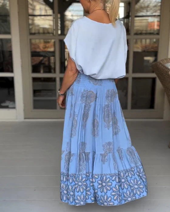 Floral Panel Pleated Midi Skirt with Flowy Silhouette