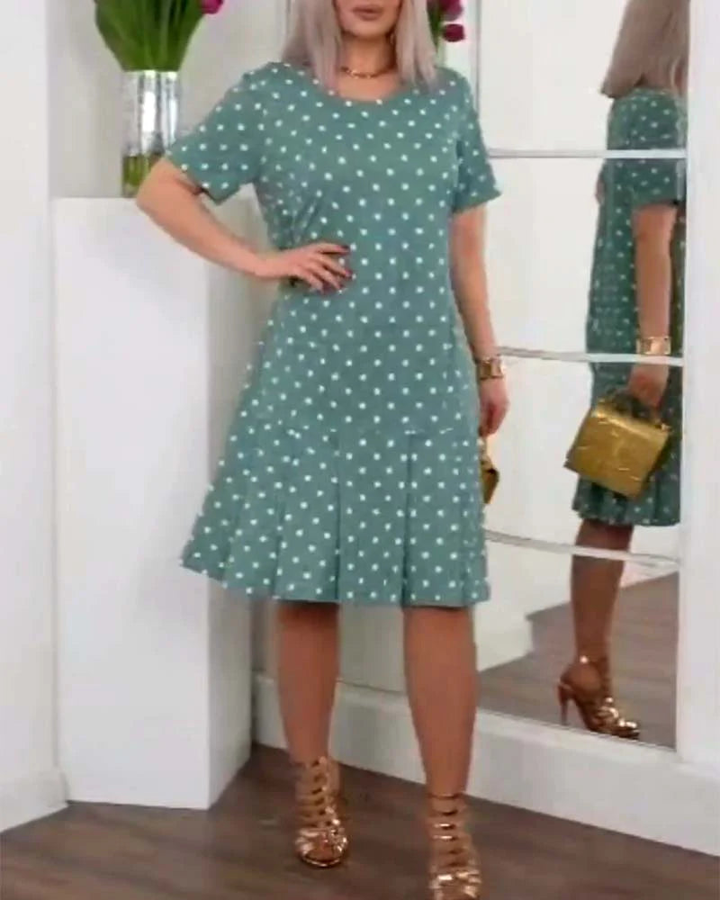 Casual Polka Dot Printed Dress with Short Sleeves & Relaxed Fit