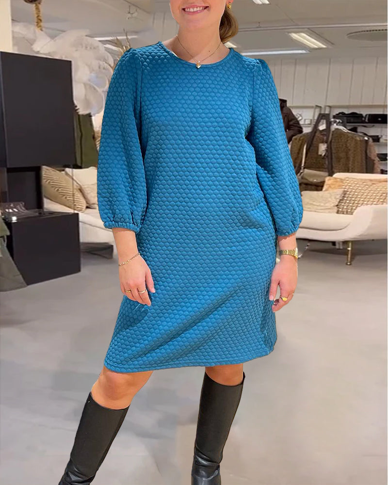 Elegant Knee-Length Dress with Puffed Sleeves