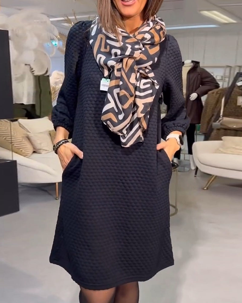 Elegant Knee-Length Dress with Puffed Sleeves