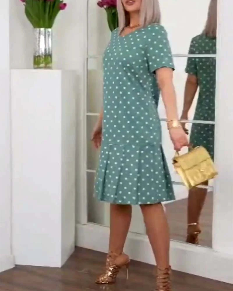 Casual Polka Dot Printed Dress with Short Sleeves & Relaxed Fit