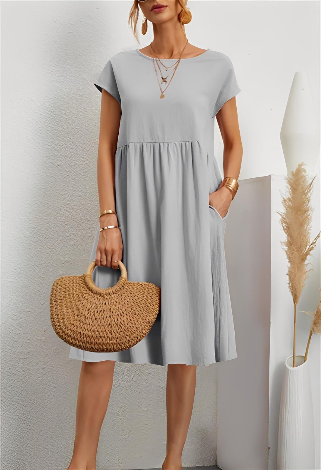 Summer Short-Sleeved A-Line Dress with Pockets & Round Neck