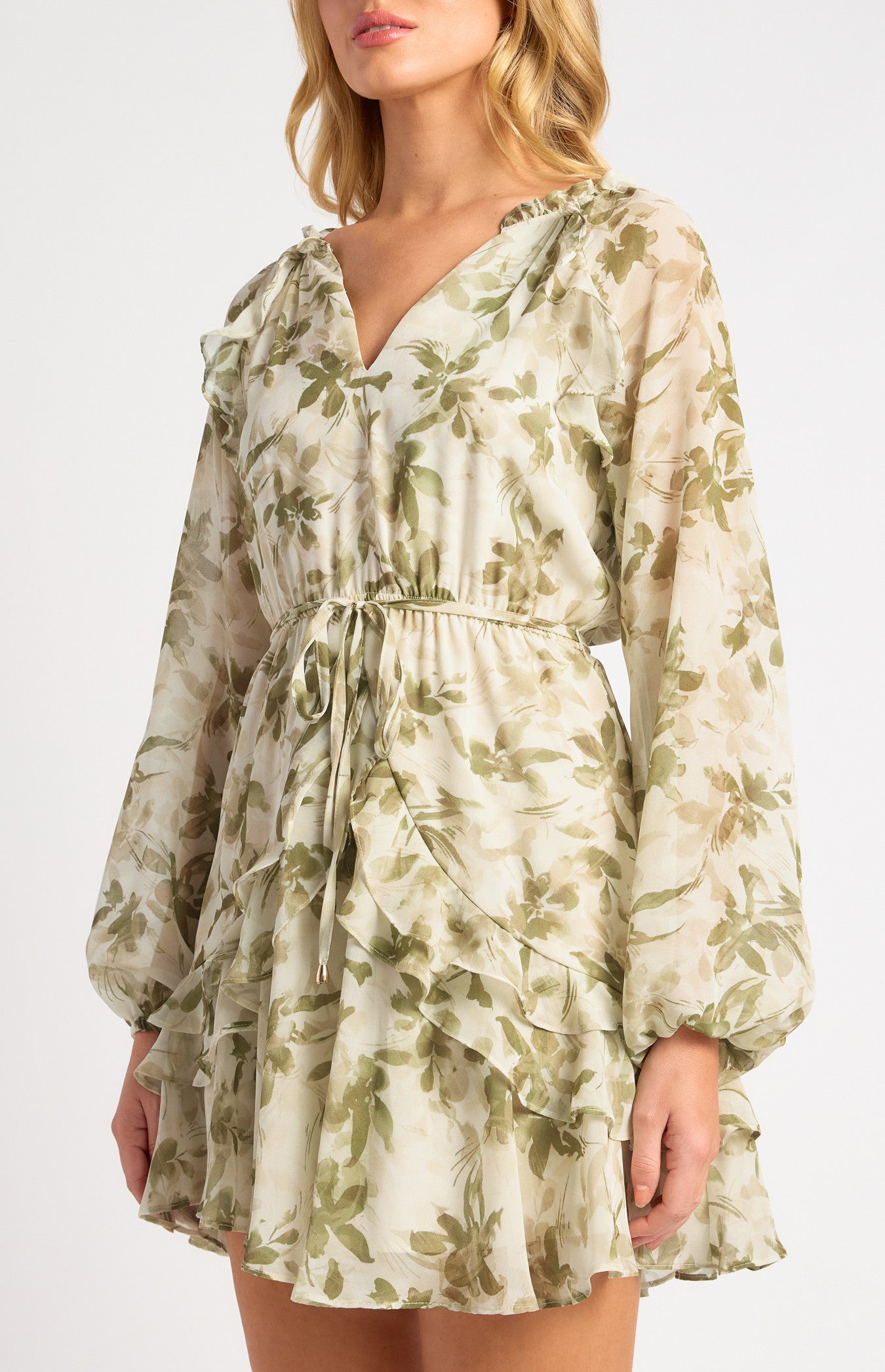 Floral Print Chiffon Dress with Elastic Waist and Ruffle